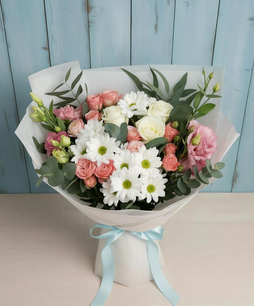 Букет цветов из: Розы, Лизиантусы и Хризантемы в Южноуральске