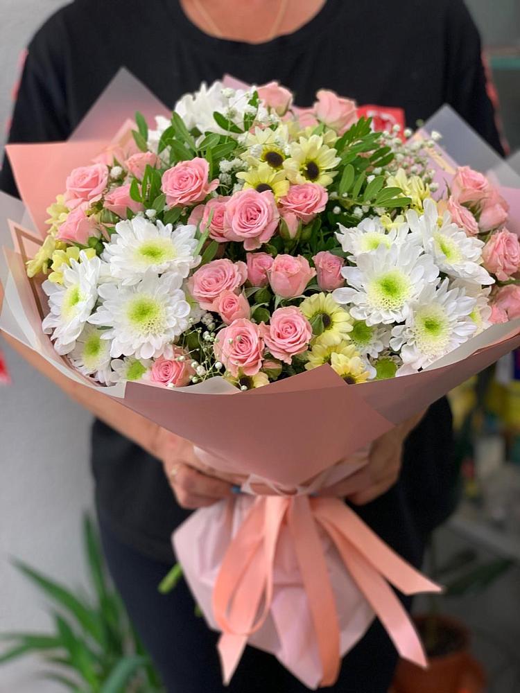 Букет цветов из: Розы и Хризантемы в Южноуральске