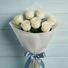 Букет 7 Белых роз Эдлесс Лав в Южноуральске