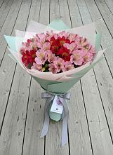 Букет цветов из:  Альстромерии #REPLACE_PRED# Южноуральске