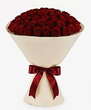 Букет 101 Бордовая роза Блэк Бакарра в Южноуральске