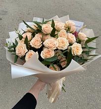 Букет Кремовые розы Латте в Южноуральске