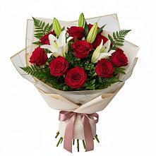 Букет цветов из:  Лилии и Розы в Южноуральске