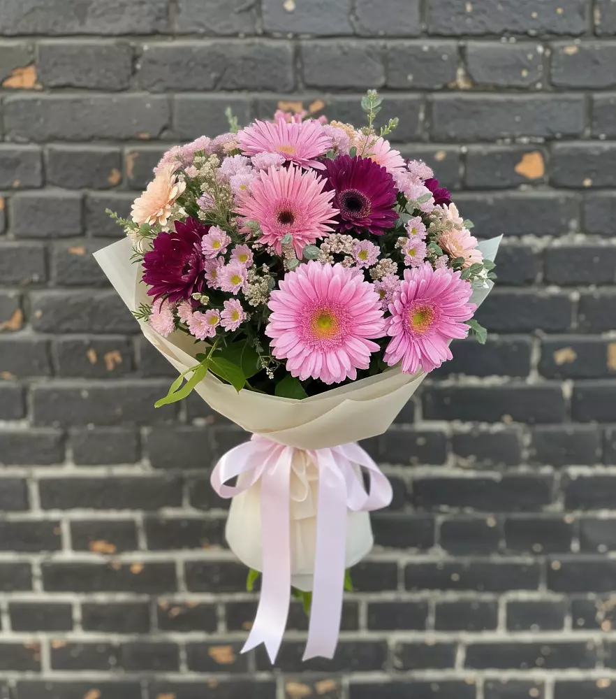 Букет цветов из: Герберы и Хризантемы в Южноуральске