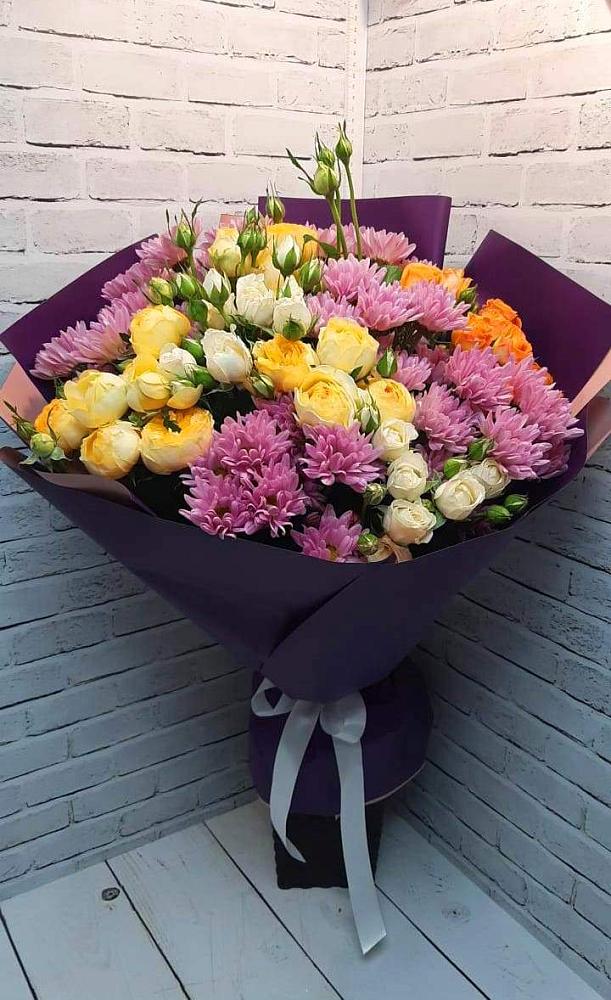 Букет цветов из: Хризантемы и Розы в Южноуральске