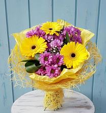 Букет цветов из:  Хризантемы и Герберы в Южноуральске