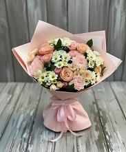 Букет цветов из:  Гвоздики, Розы и Хризантемы в Южноуральске