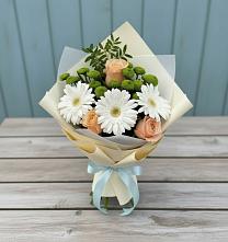 Букет цветов из:  Герберы, Розы и Хризантемы в Южноуральске