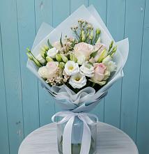 Букет цветов из:  Розы и Лизиантусы в Южноуральске