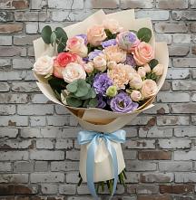 Букет цветов из:  Розы, Лизиантусы и Гвоздики #REPLACE_PRED# Южноуральске